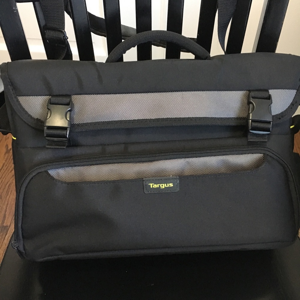 Targus soft briefcase
